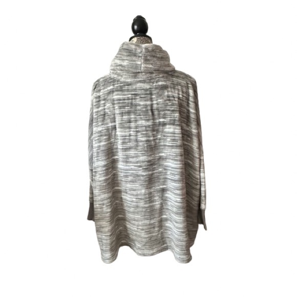 HUE Women' S-XXL (OS) Light Gray Cowl Neck Sleeved Plush Cozy Sweater Tunic Top - Picture 2 of 11